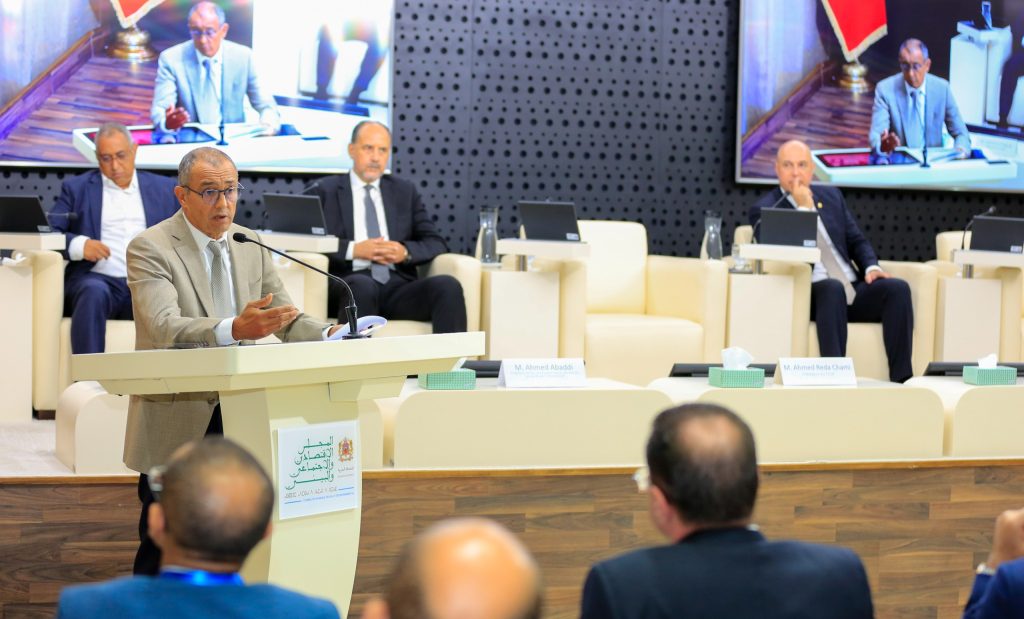 Photo du Président du CESE intervenant en ouverture de la rencontre de présentation de l'avis du CESE sur le cloud, tenu le 15 septembre 2023