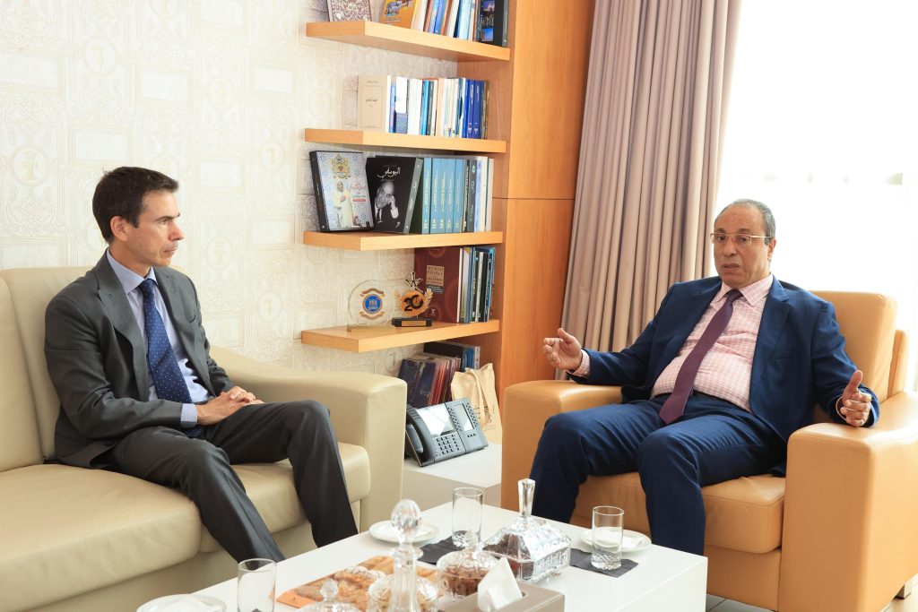 M. Abdelkader Amara reçoit l’Ambassadeur du Royaume d’Espagne