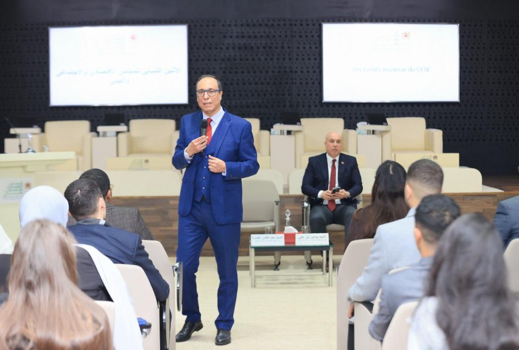 Le CESE ouvre un espace structuré d’expression aux jeunes et publie les Actes de la première édition du meeting interactif « Dialogue jeunes citoyens@CESE »