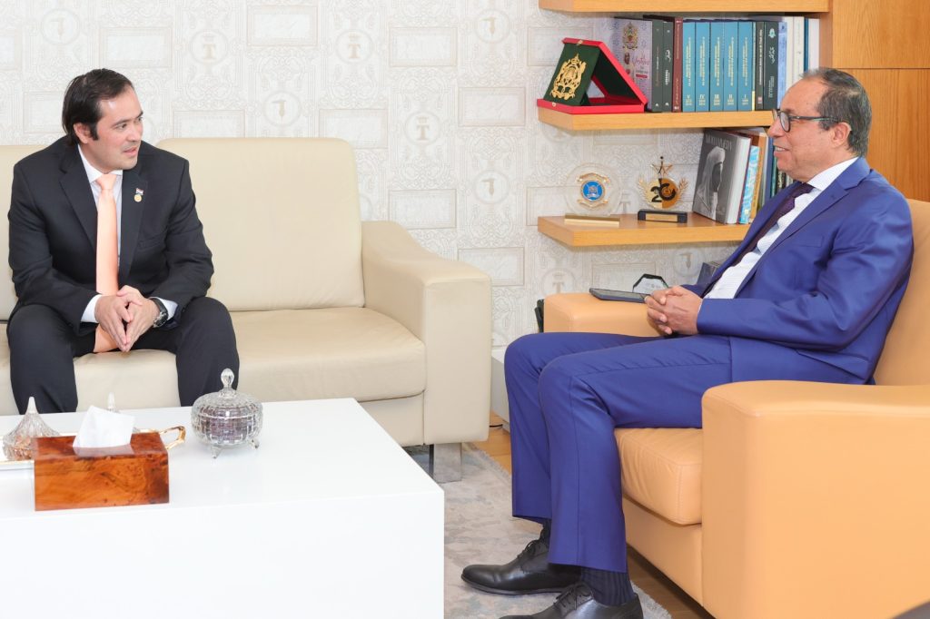 M. Abdelkader Amara reçoit le Président du Parlement du MERCOSUR