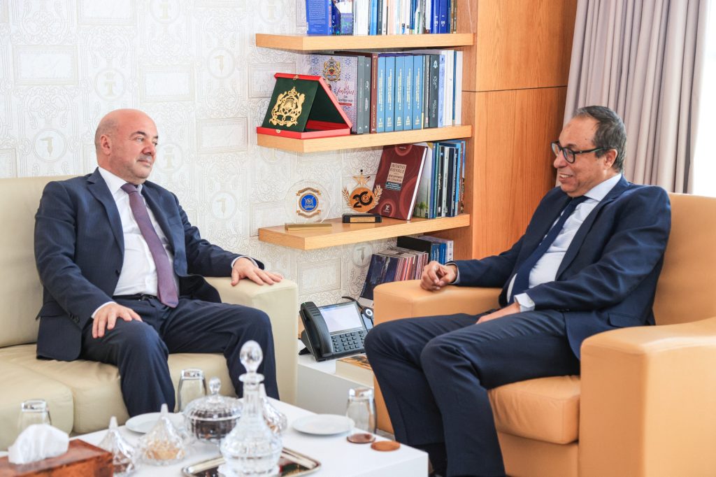 M. Abdelkader Amara reçoit le secrétaire d'État chargé de l'Habitat